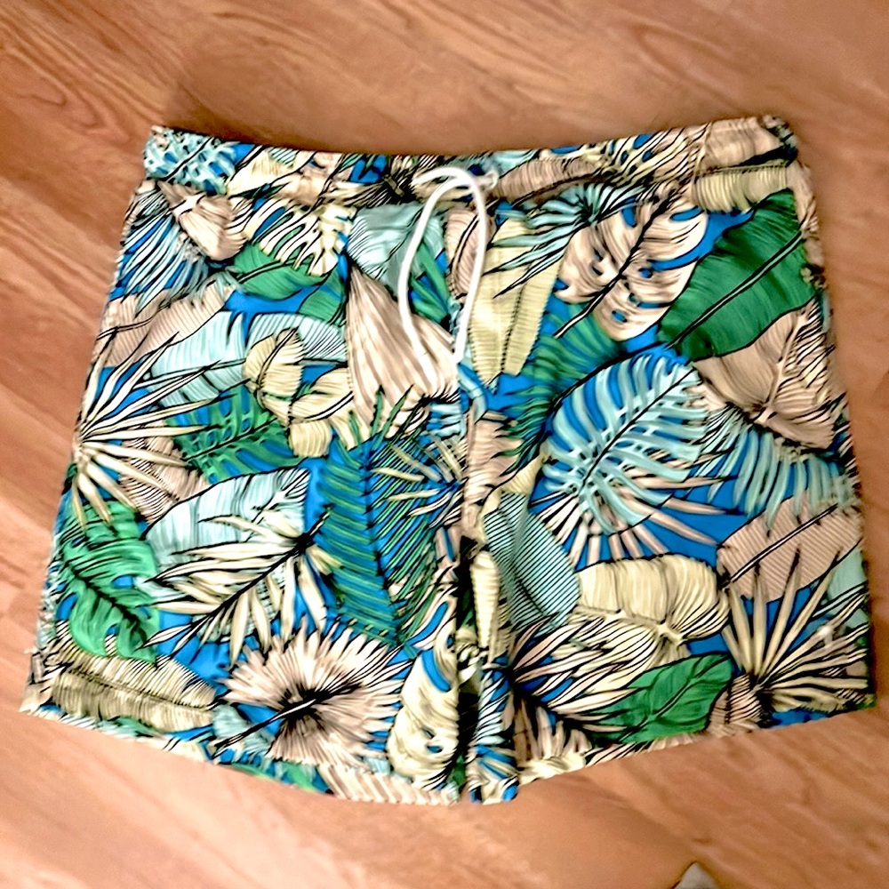 Malibu Beach Club, Tropical Print Swim-trunks, Excellent Condition, Size XL